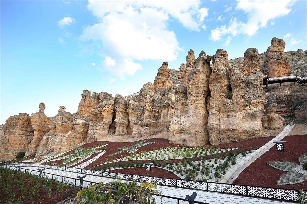 "Konya'nın peribacaları":  Kızlar Kayası