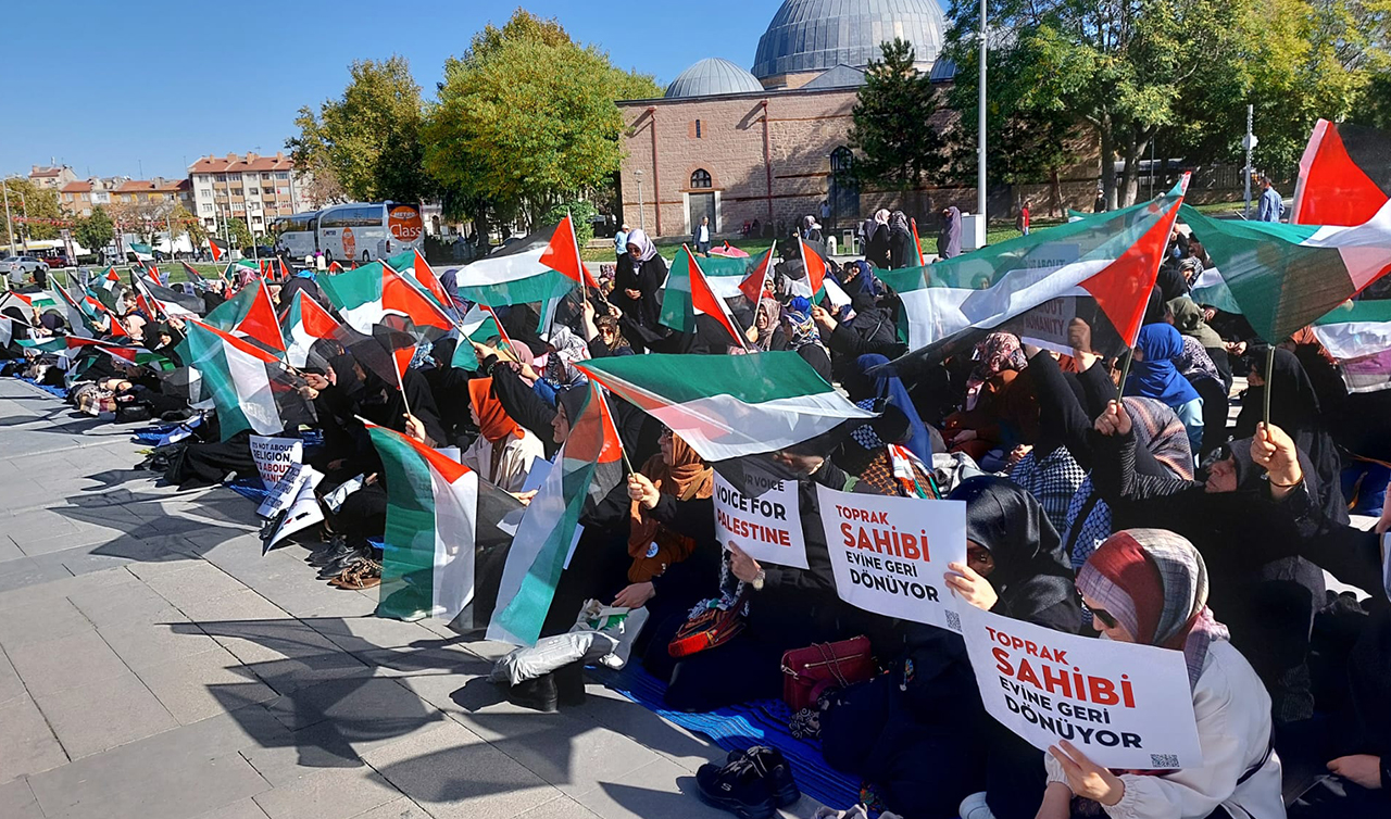 Konya'da İsrail'e yönelik protesto