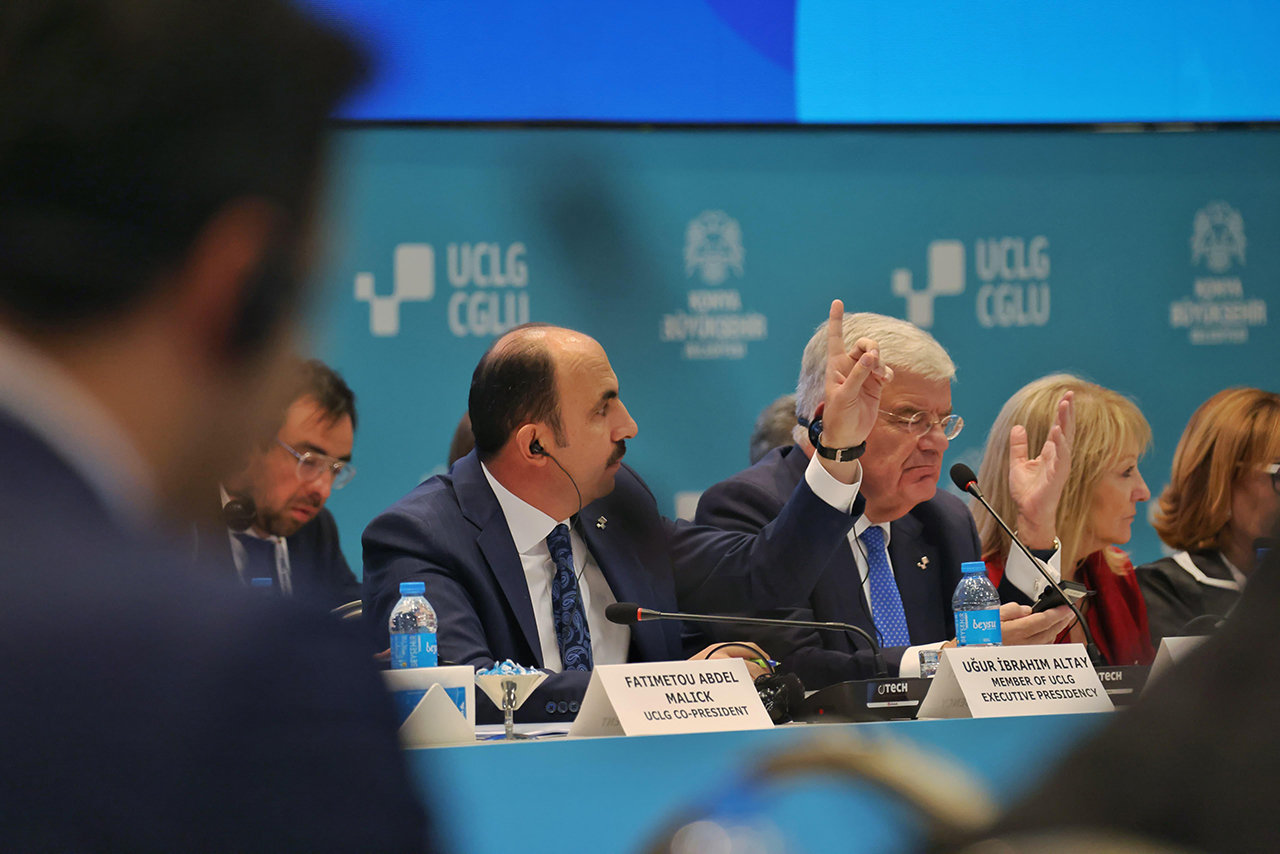 Uğur İbrahim Altay ''Çocukları Katlediyorsunuz''