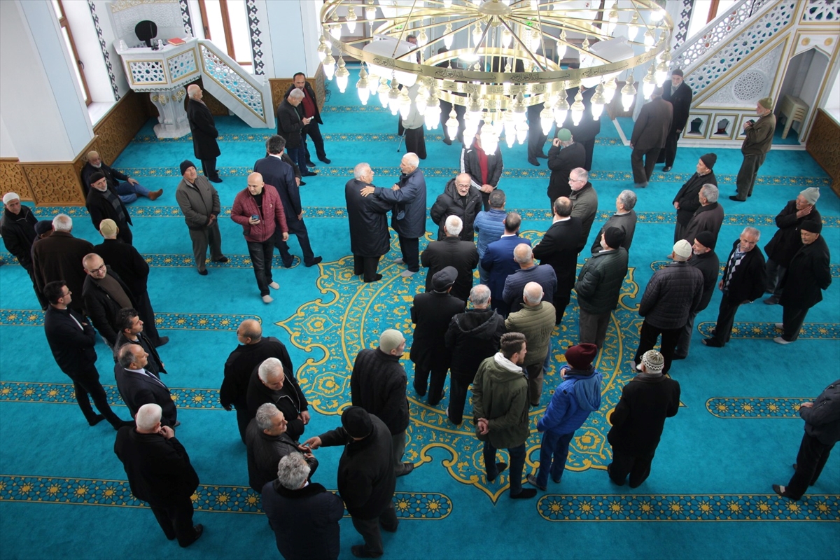 Beyşehir'de Yeni Ravza Camisi ibadete açıldı