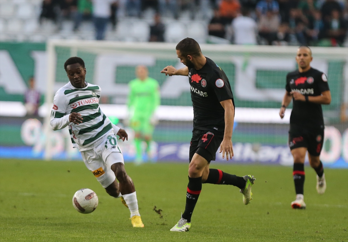 Konyaspor kendi evinde berabere kaldı
