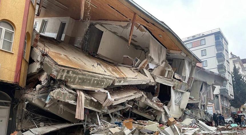 "2000 öncesi yapılar depremde hiçbir dayanım gösteremeden yıkıldı"