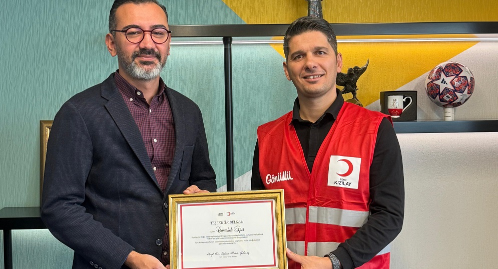 Canerkek'ten Kızılay'ın iyilik projelerine destek