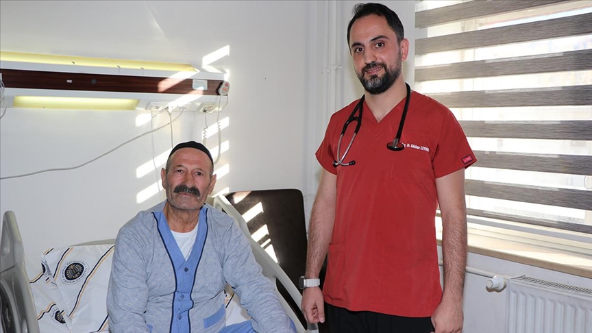 Literatüre geçebilecek ameliyatla ölümden kurtardılar