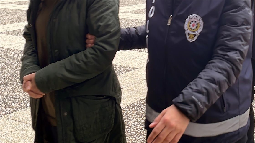 Annesi dahil 33 kişiyi dolandırdı