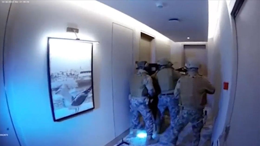 Kırmızı Bülten ile aranan kartel lideri yakalandı