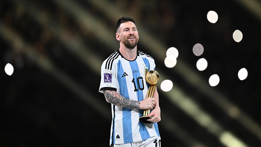 Messi'nin formaları müzayedeye çıkacak