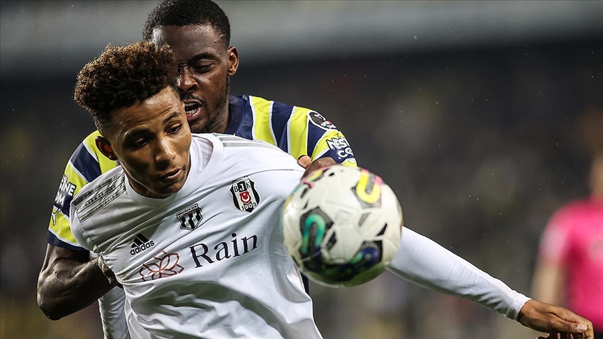 Beşiktaş-Fenerbahçe maçının biletleri satışa sunuluyor