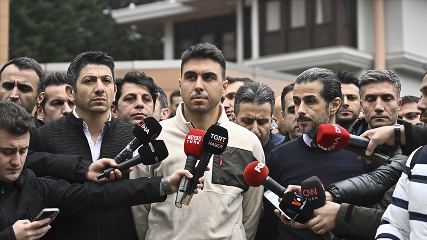 Hakemlerden Halil Umut Meler'e destek