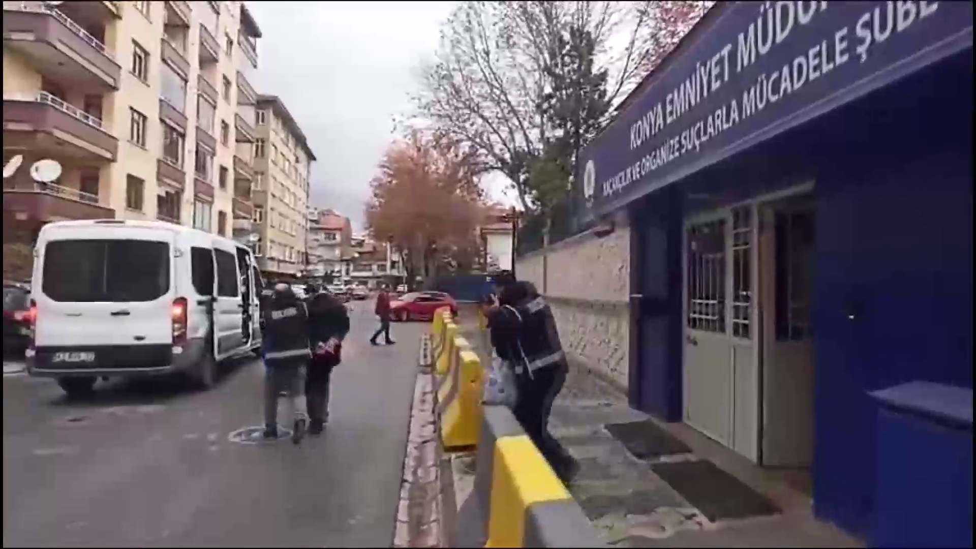 Konya'da aranan şahıslara yönelik operasyon