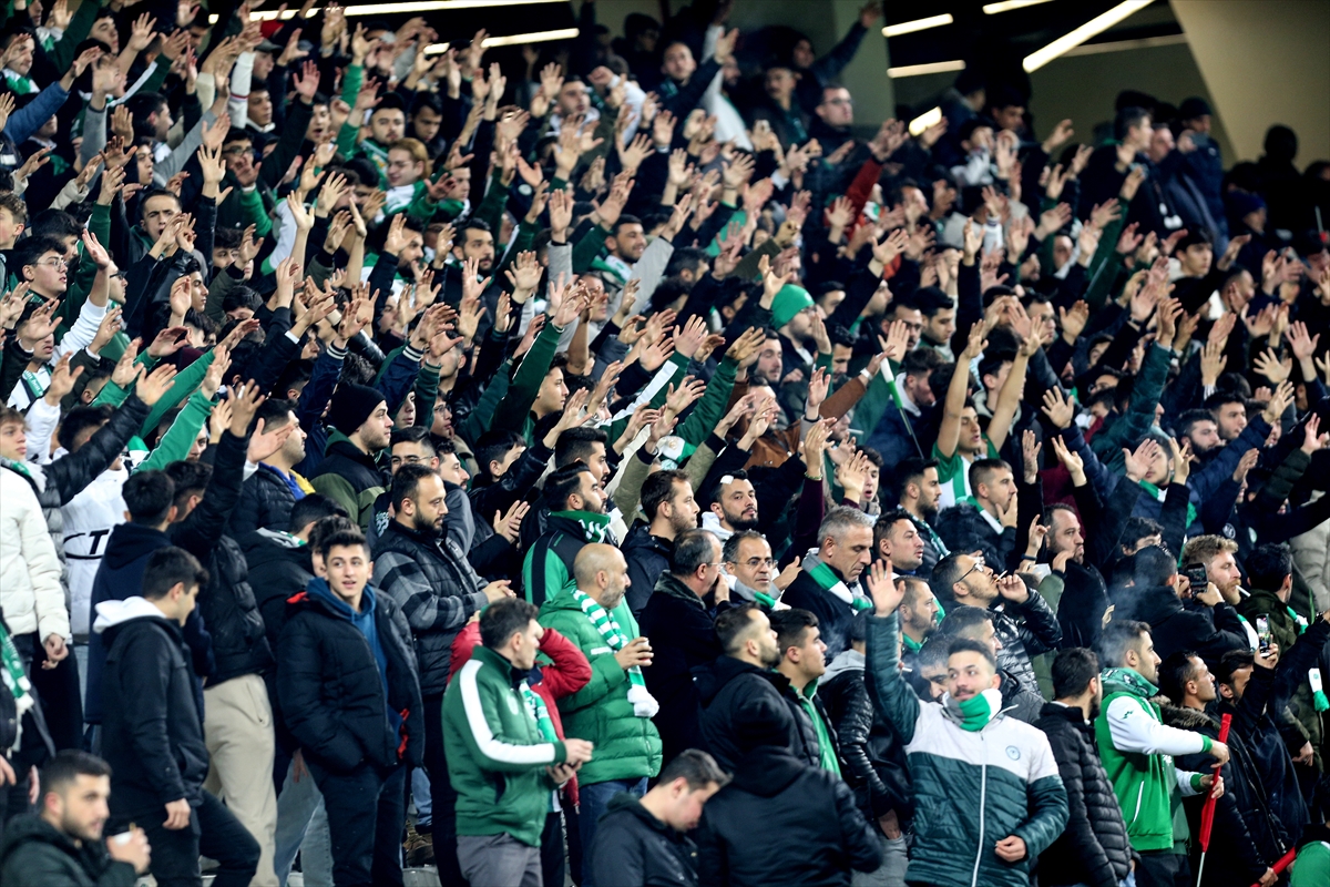 Konyaspor'a 112 bin TL ceza