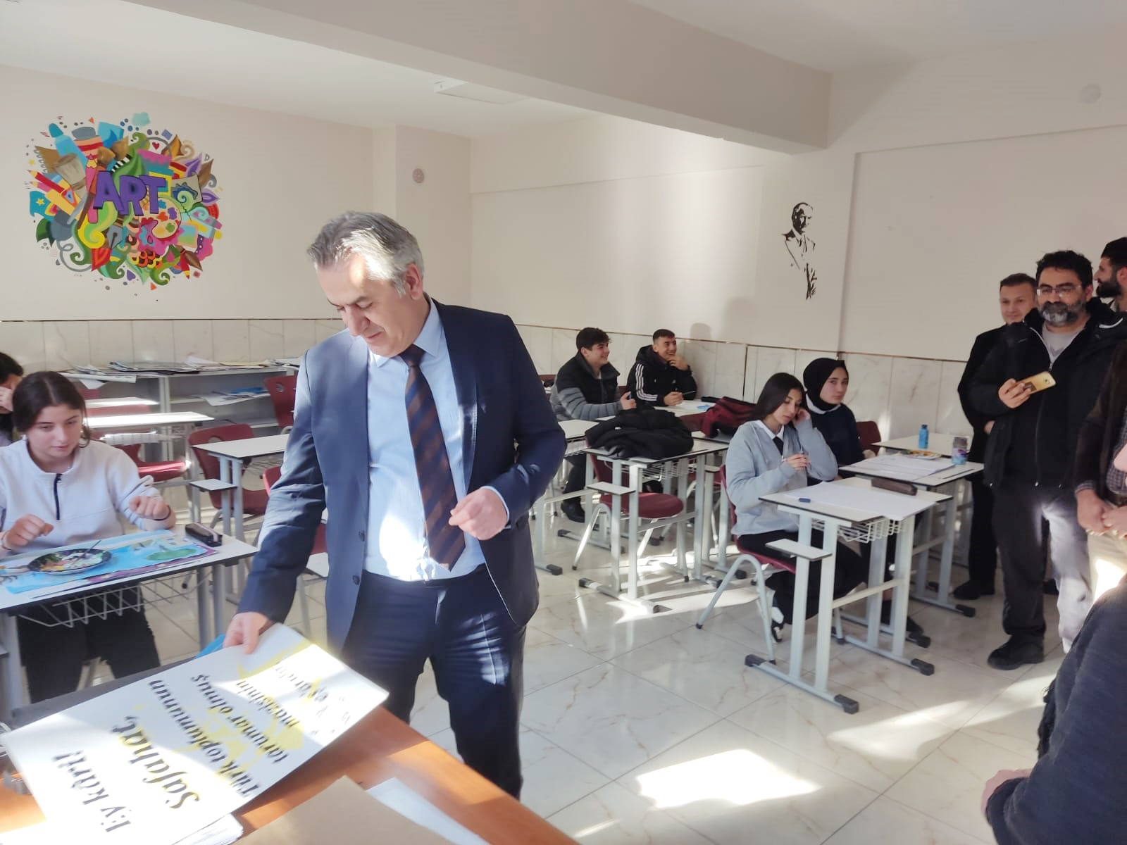 Müdür Yiğit Kadınhanı'nı ziyaret etti