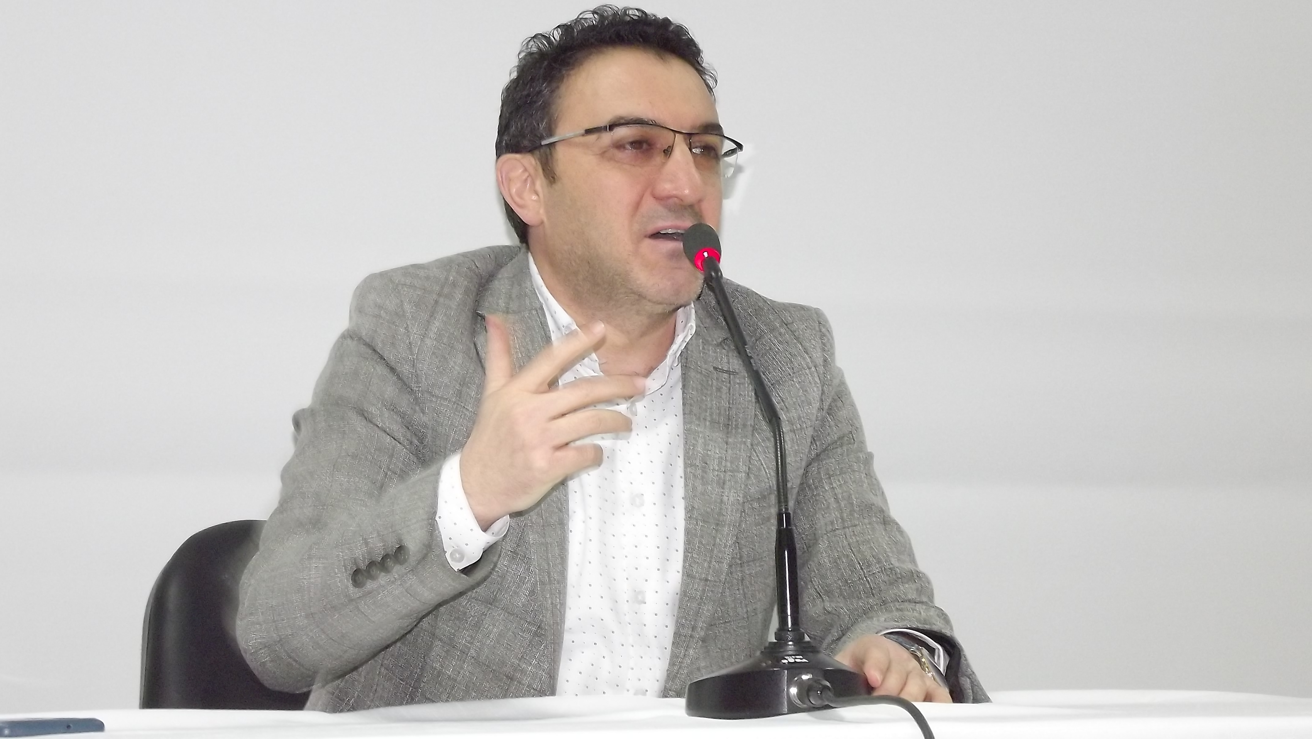 Doç. Dr. Kaya İsmet İnönü'yü anlattı