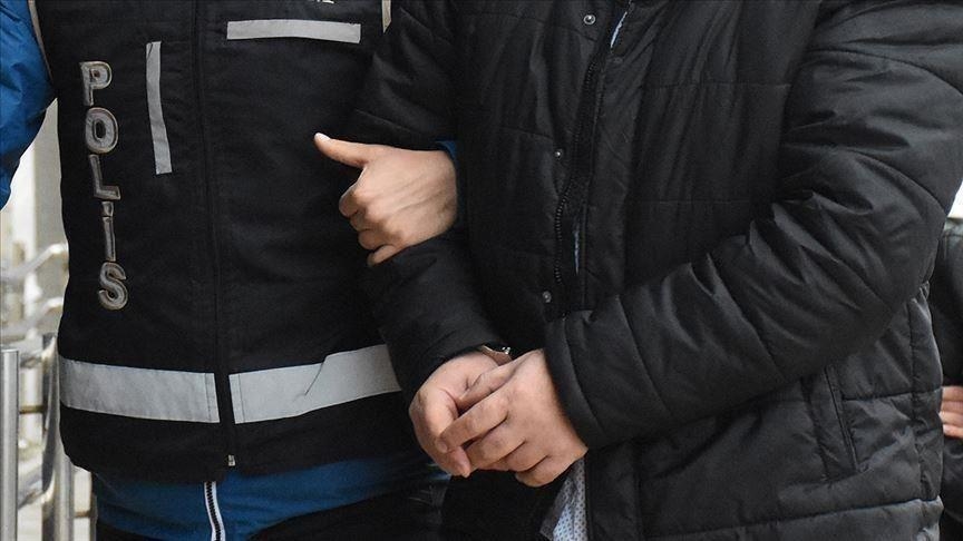 Turistlerden zorla yüksek hesap alan şüphelilere operasyon