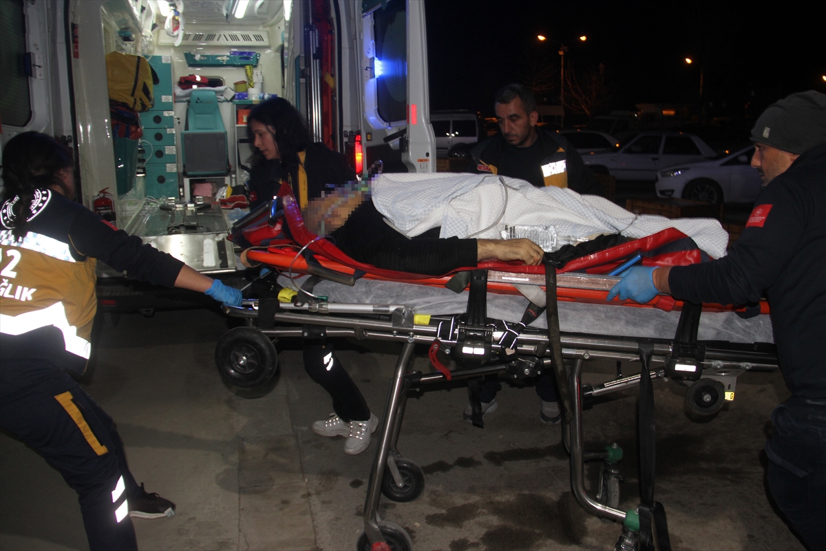 61 yaşındaki şahıs evinde silahla vuruldu