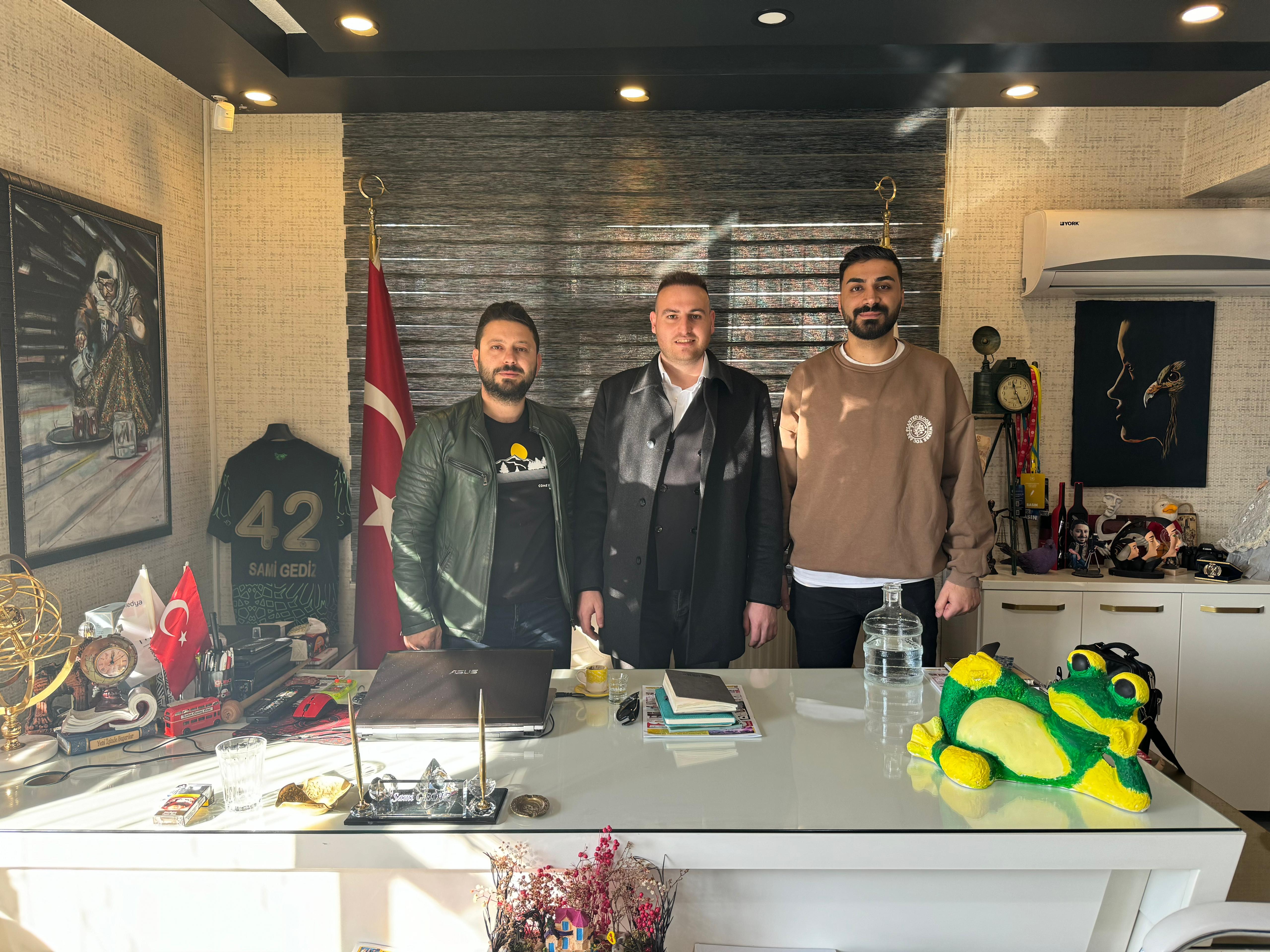 Üstündağ: "Herkesin adayı olmak için yola çıktık"