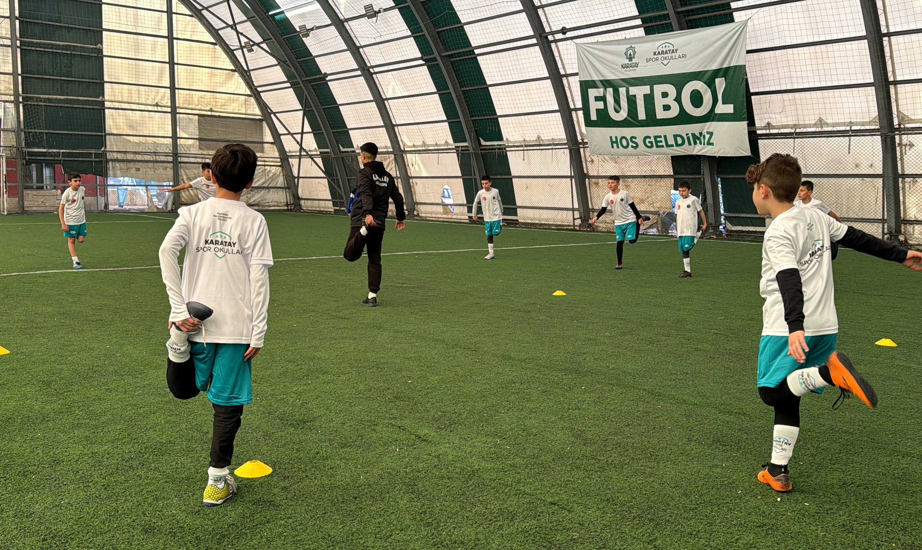 Futbol Okulları'nda eğitim başladı