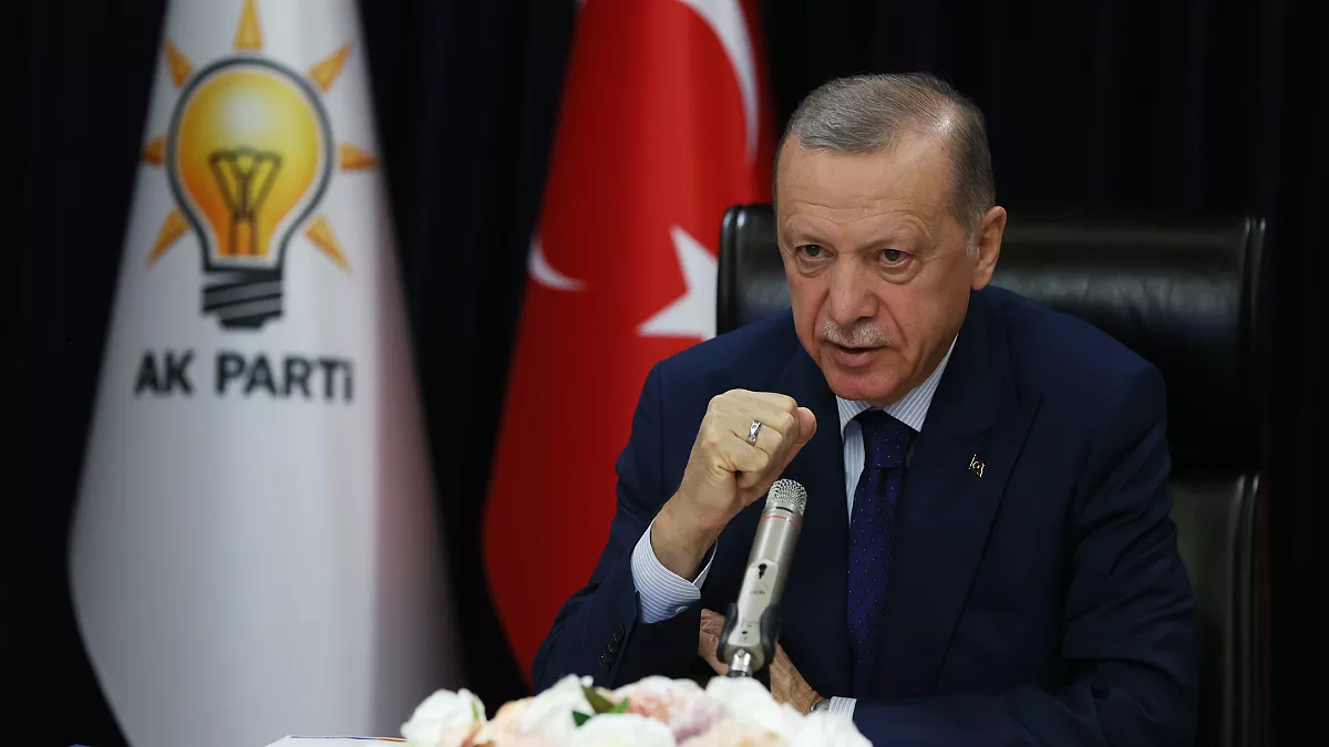 AK Parti adaylarını açıklıyor