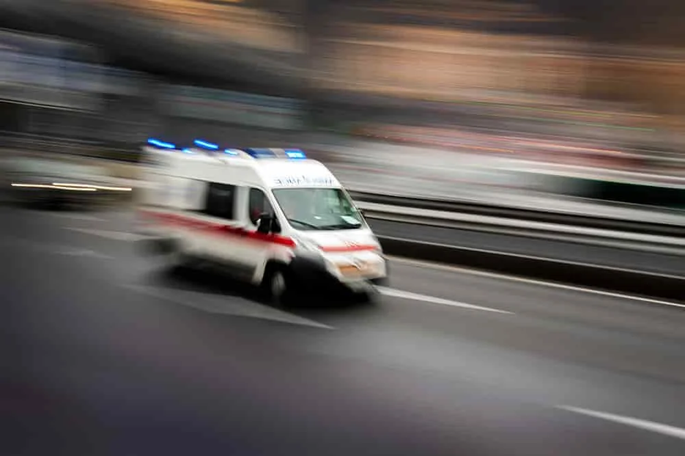 Hafriyat kamyonu devrildi: 1 ölü