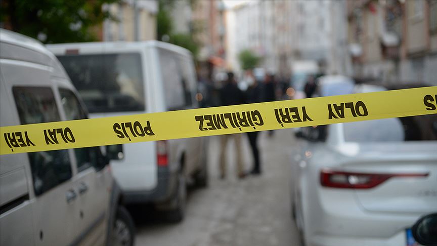 Sevdiği kadını öldürüp intihar etti