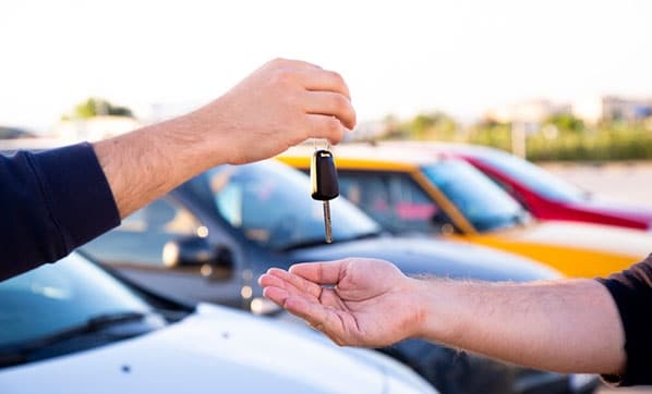 1 milyon 881 bin araç satıldı