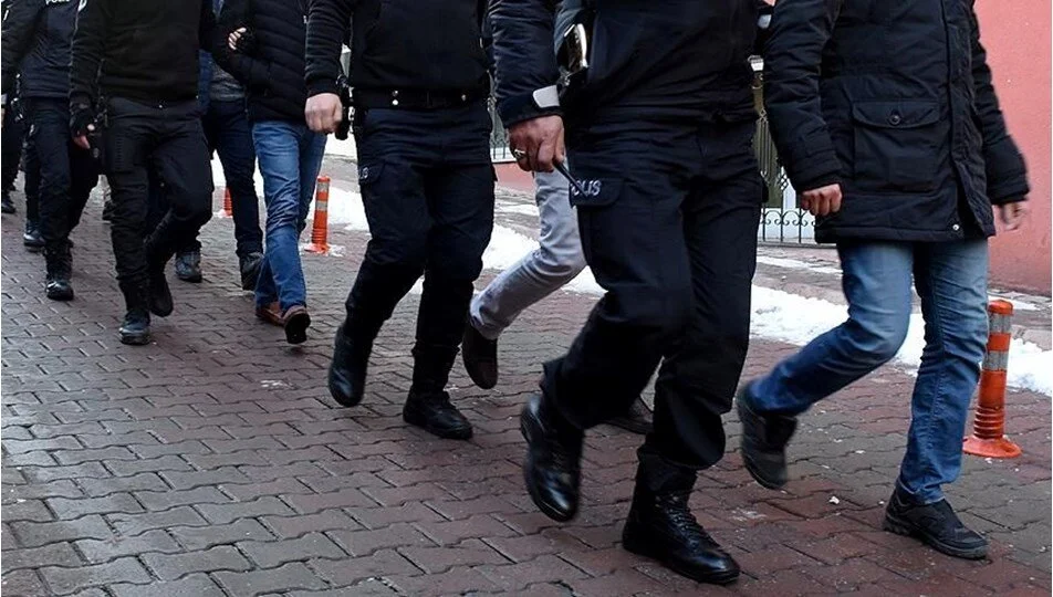 Yeşil Sol Parti Kongresinde 16 gözaltı kararı