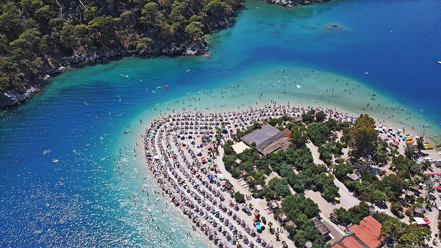 Yerli turist 114 milyar lira harcadı