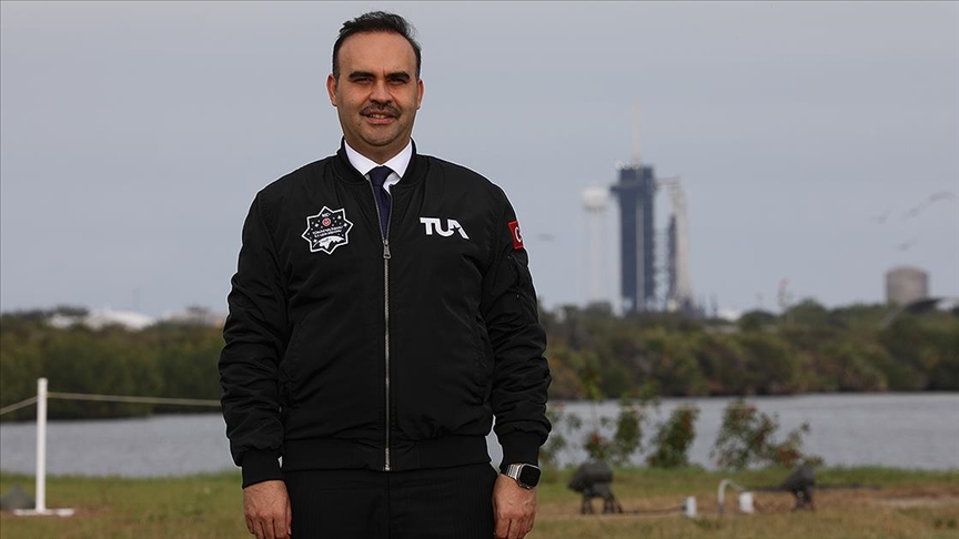 "Meclise uzay kanununu götürmek istiyoruz"
