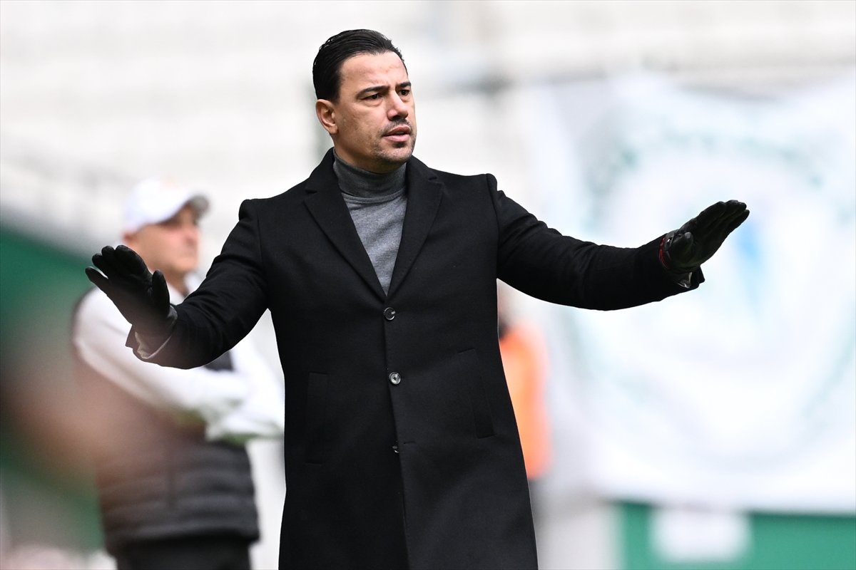 "İstediğimiz golleri atıp maçı kazandık"