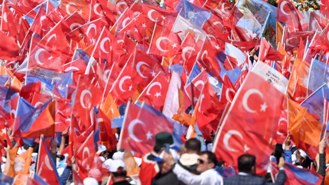 AK Parti'nin seçim sloganı belli oldu