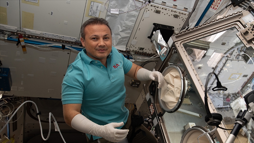 Astronot Gezeravcı'nın "MİYOKA"  deneyi