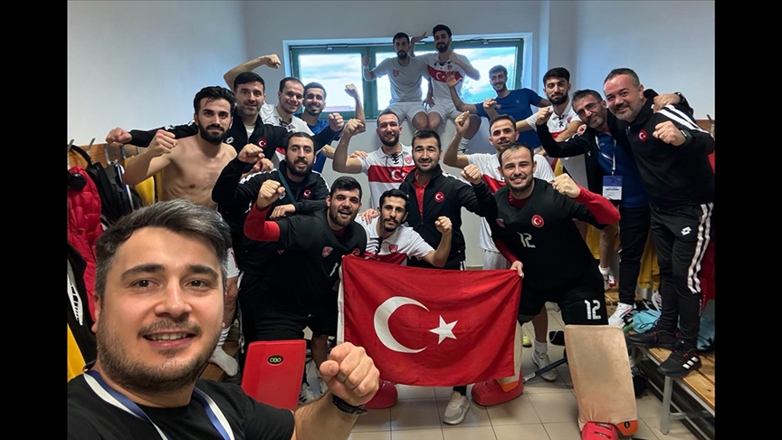 Erkek Hokey Takımı, Avrupa'nın en iyi 8 ülkesinden biri oldu