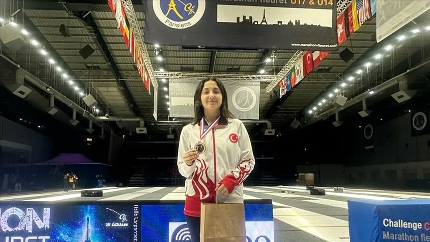 Milli eskrimci'den bronz madalya