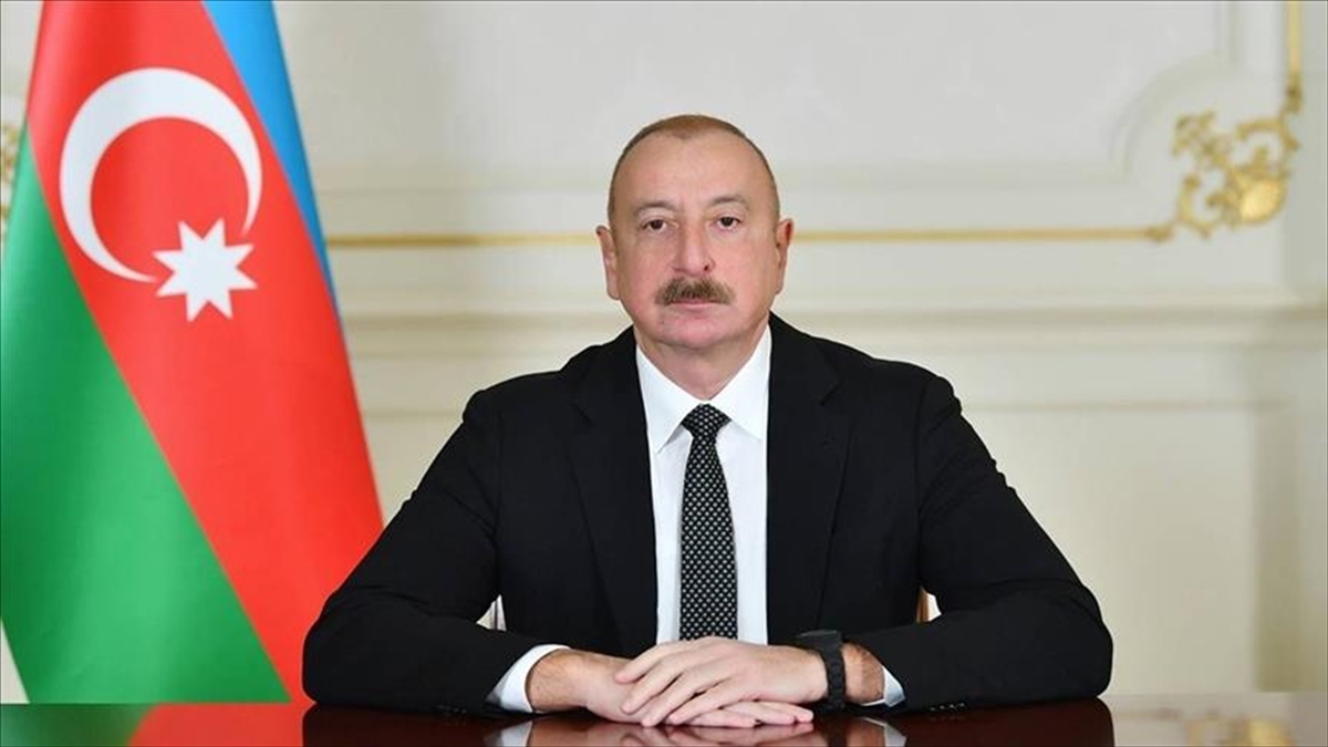 Azerbaycan'da tarihi seçim