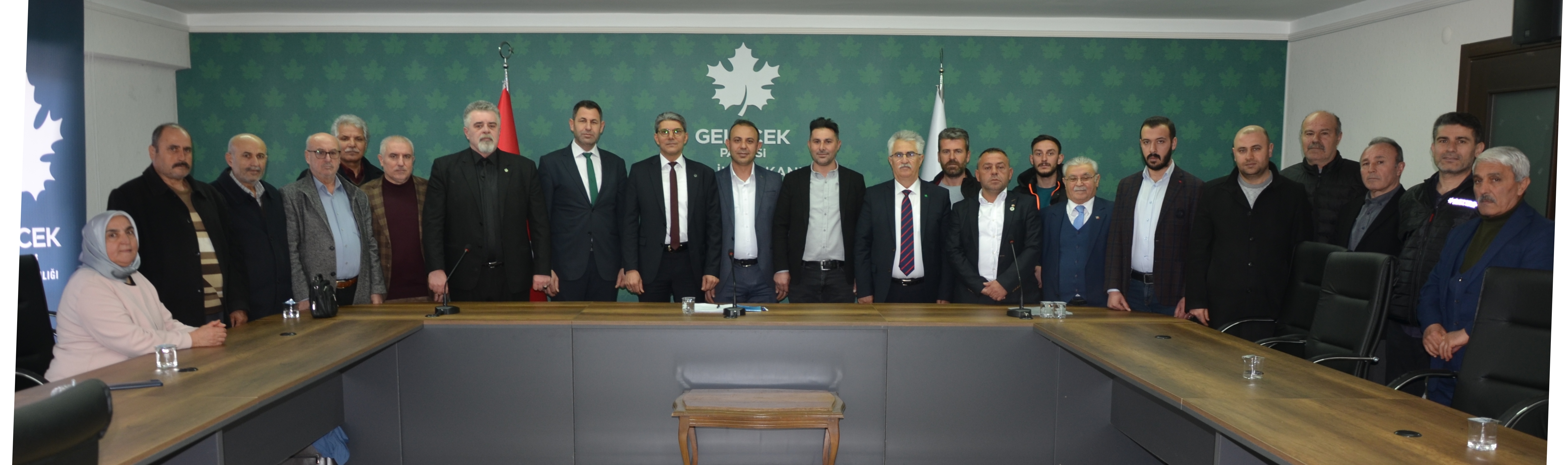 Gelecek Partisi adaylarını açıklamaya devam ediyor