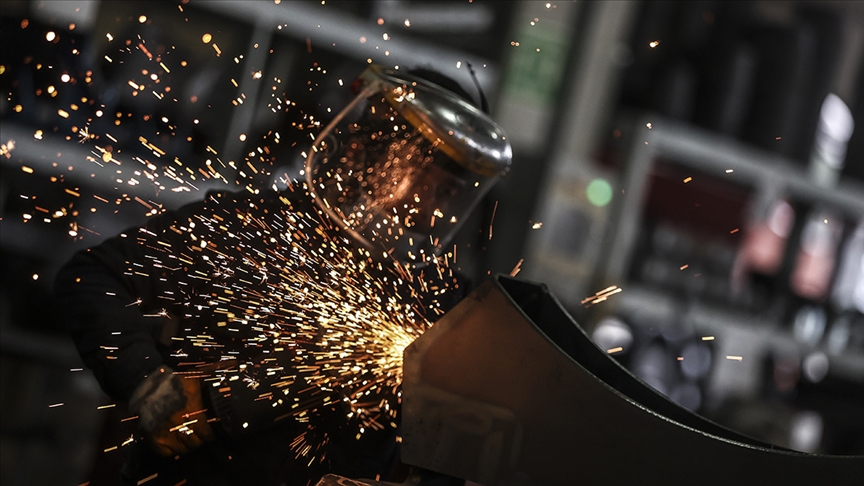 Sanayi üretimi 2023'te yüzde 1,6 arttı