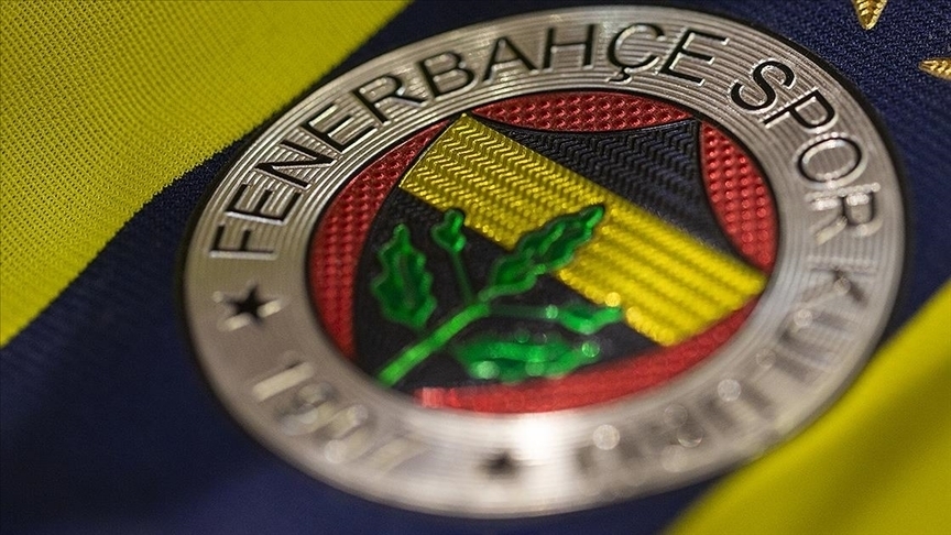 Fenerbahçe 4 futbolcuyu kadrosuna kattı