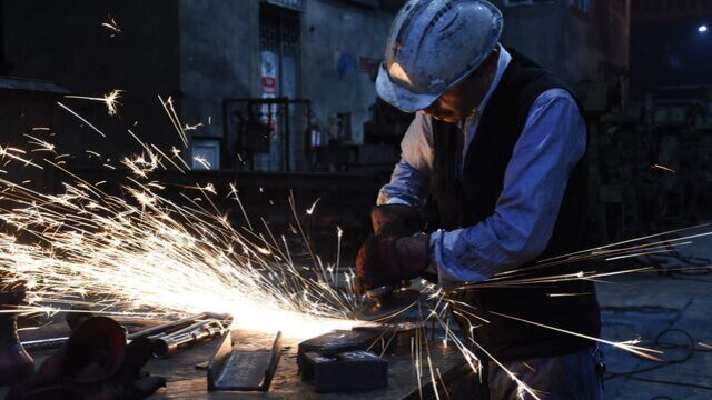 Ücretli çalışan sayısı 15 milyonu geçti