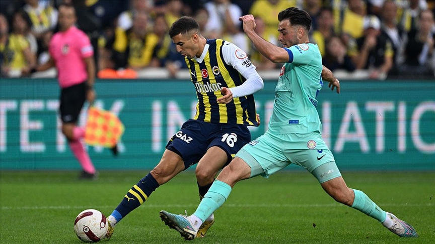 Fenerbahçe ile Çaykur Rizespor karşılaşıyor