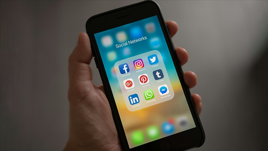 Okullarda cep telefonu kullanımı yasaklanacak