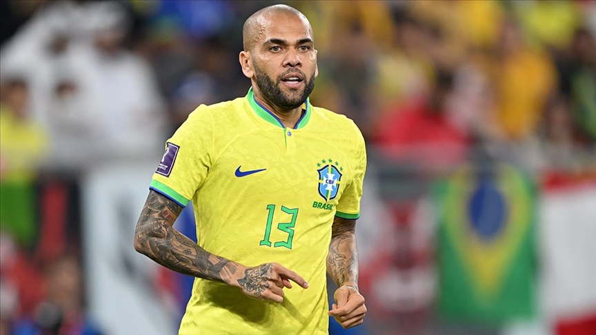 Dani Alves'e 4 yıl 6 ay hapis cezası