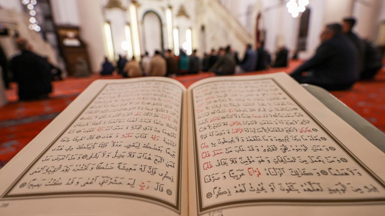 Diyanet İşleri Başkanı Erbaş'tan Berat Kandili mesajı
