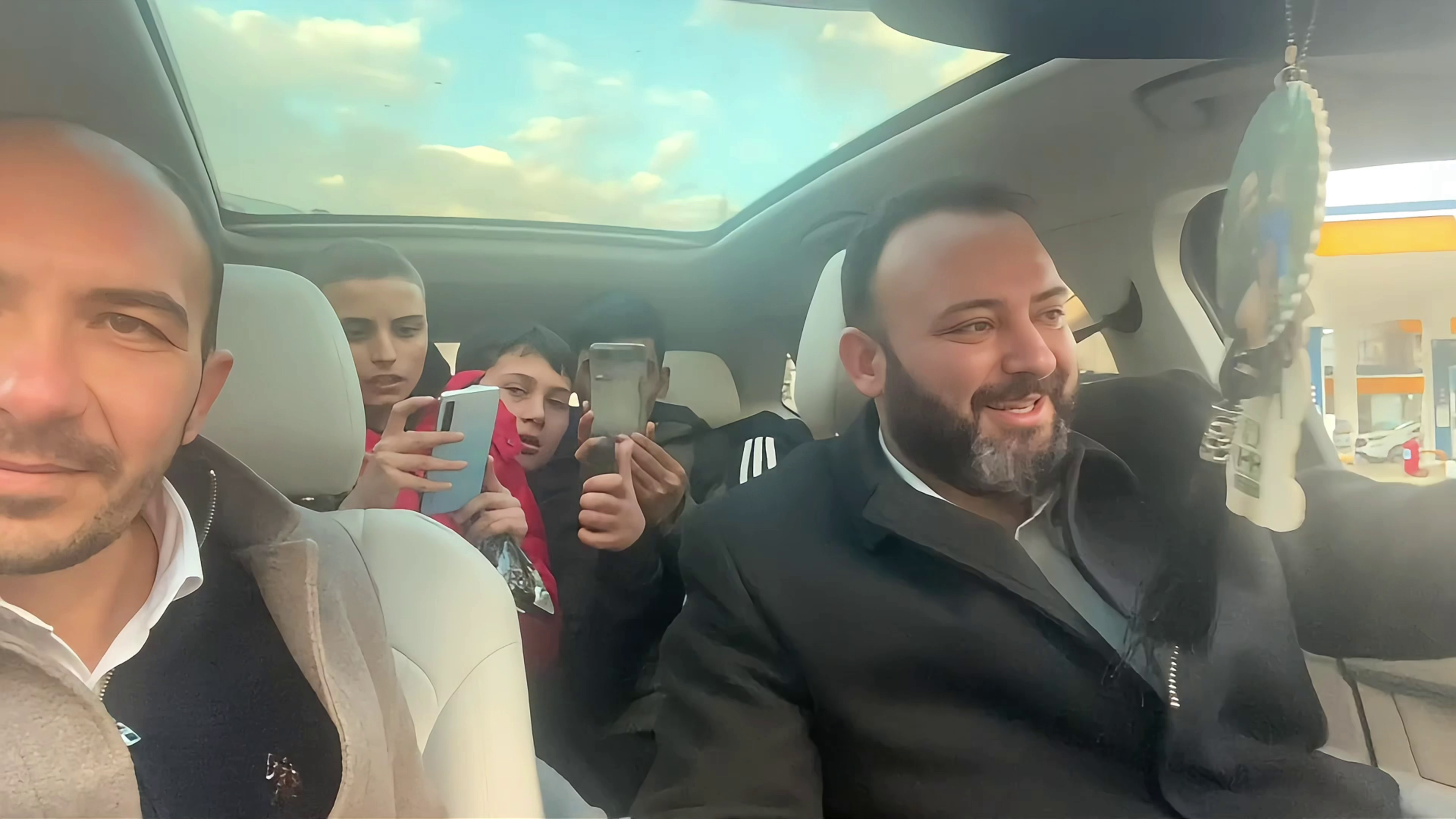 Başkan adayı çocukları kırmadı