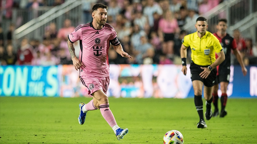 Messi bu sezonki ilk golünü attı