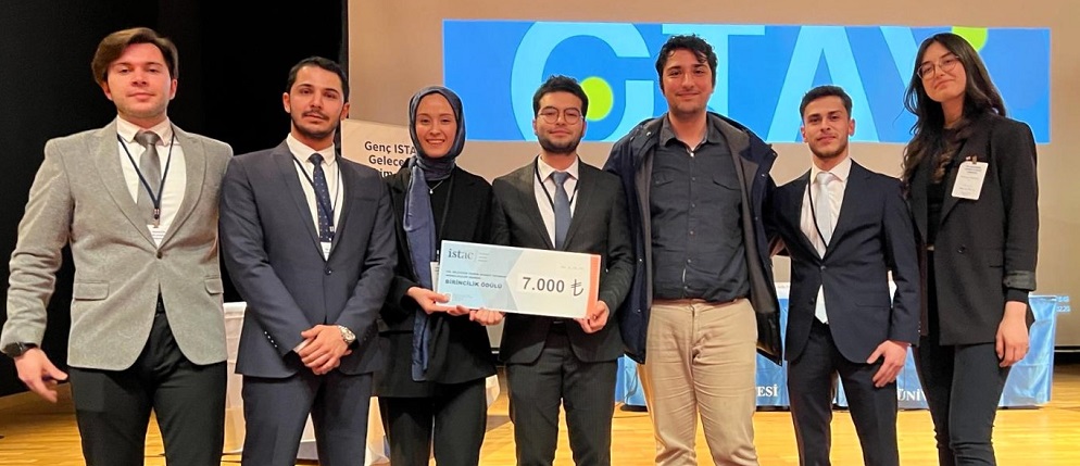 NEÜ yarışmada zirvede yerini aldı