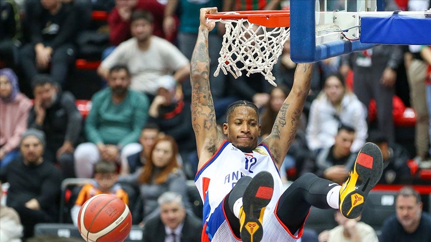 Anadolu Efes, yarın Partizan ile karşılacak