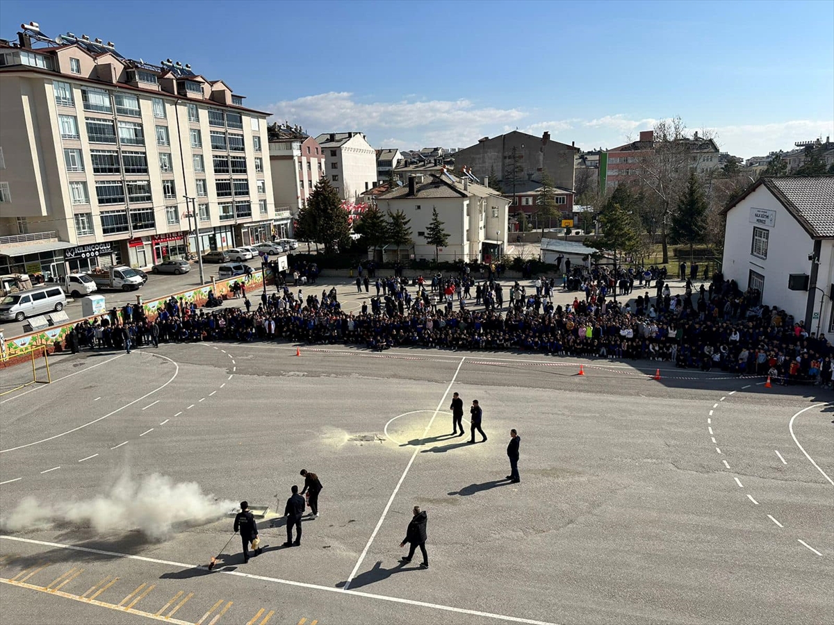 Tatbikat gerçeğini aratmadı