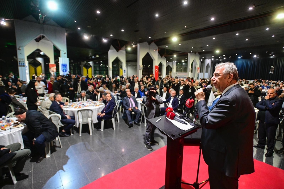 Mansur Yavaş esnaf odaları üyeleriyle görüştü