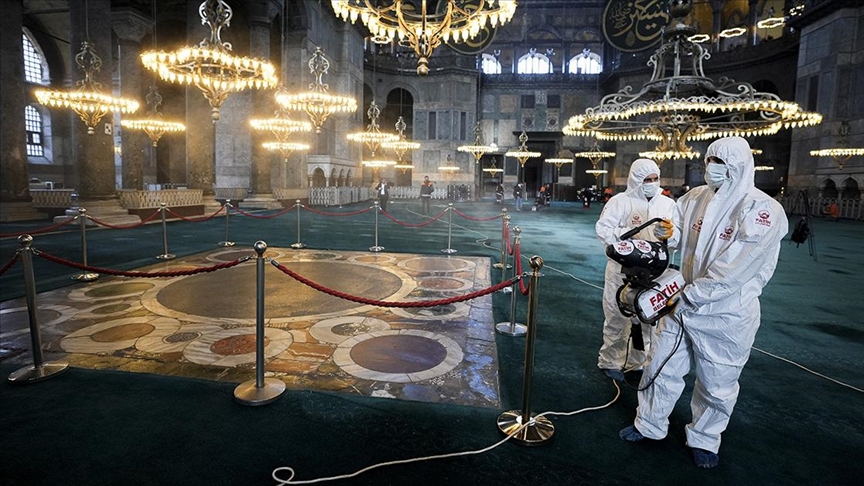 Ayasofya Camisi'nde Ramazan hazırlığı