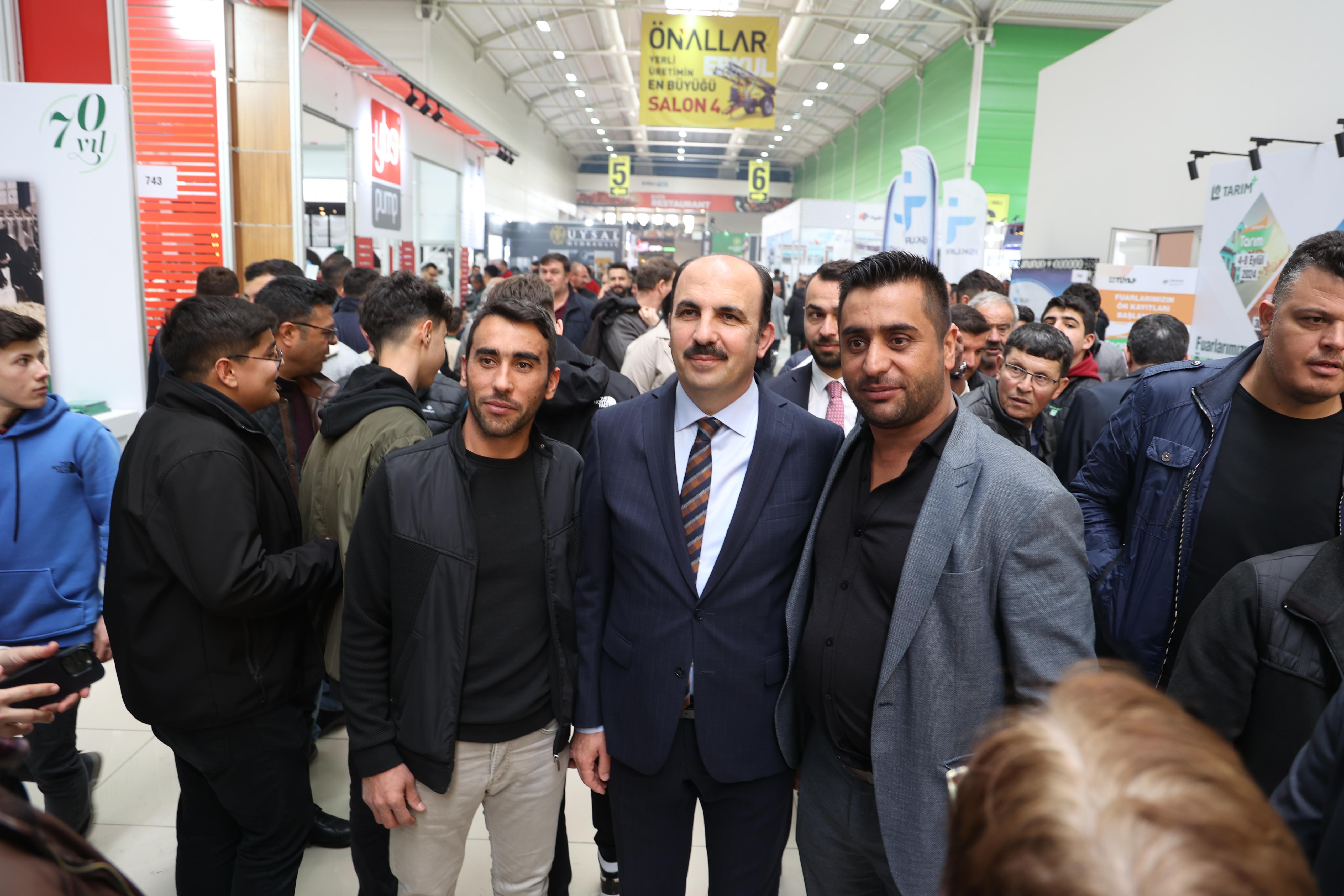 Altay Konya Tarım Fuarı'nı ziyaret etti